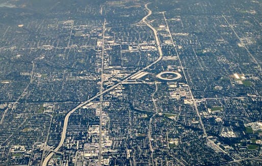 Image courtesy of Wikimedia user <a href=https://commons.wikimedia.org/wiki/File:I-280_with_Apple_Campus_2_aerial.jpg">Dicklyon</a>