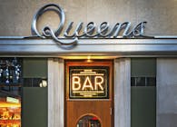 Queens Bar