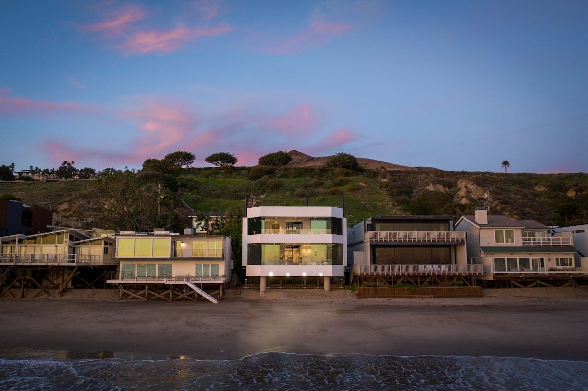 SPF breathes new life into Jerrold Lomax-designed oceanfront home in Malibu