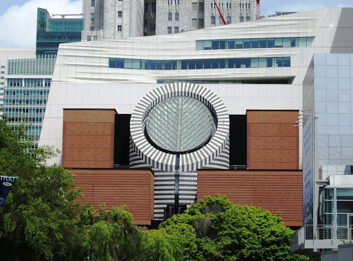 SFMOMA Expansion by Snøhetta behind the original 1995 Mario Botta-designed building.