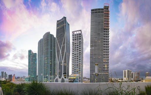 Downtown Miami condos along Biscayne Blvd. Image courtesy Wikimedia Commons user ParsonsPhotographyNL.