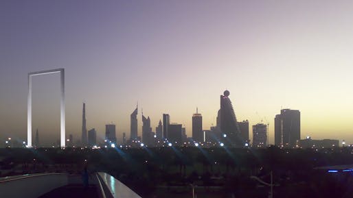 Say cheese: The Dubai Frame under construction (image via meconstructionnews.com)