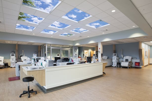Patients are able to undergo their treatment relaxing under a vivid, illusory sky.