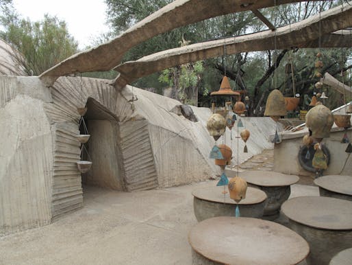 View of the Cosanti facilities. Photo courtesy of Flickr user <a href="https://www.flickr.com/photos/leesean/4235944523"> leesean.</a>