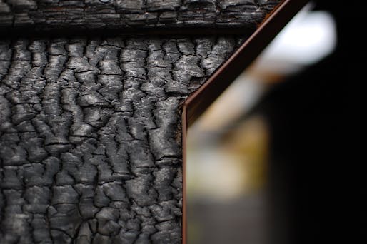Closeup of a shou sugi ban facade the "Coal House" in Japan. Photo: J. Tobias/<a href="https://www.flickr.com/photos/sumikaproject/3406879470/in/album-72157616245349918/">Flickr</a>