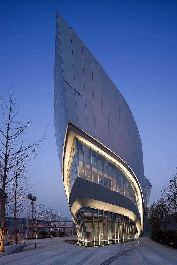 Hongqiao World Centre Gallery, Shanghai, China, by Aedas
