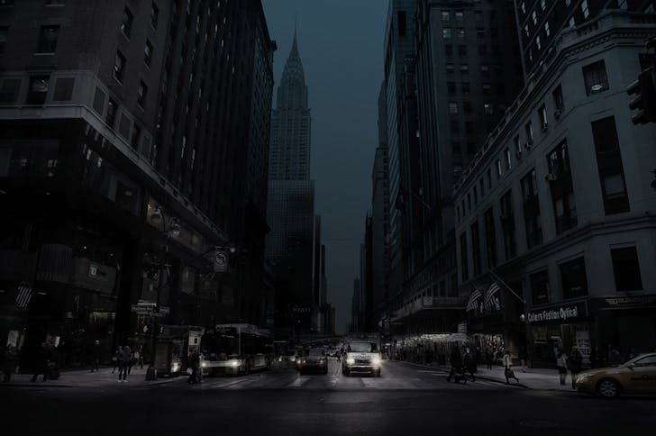 The dark night drew to a close (42nd Street and Madison Ave, New York 2010) © Simon Gardiner