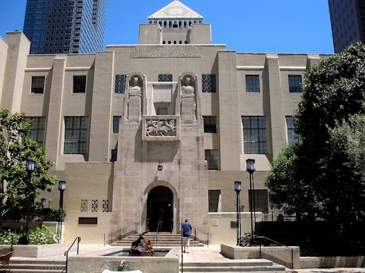 Los Angeles Central Library. Photo: Karen/<a href="https://www.flickr.com/photos/56832361@N00/160552151">Flickr</a>