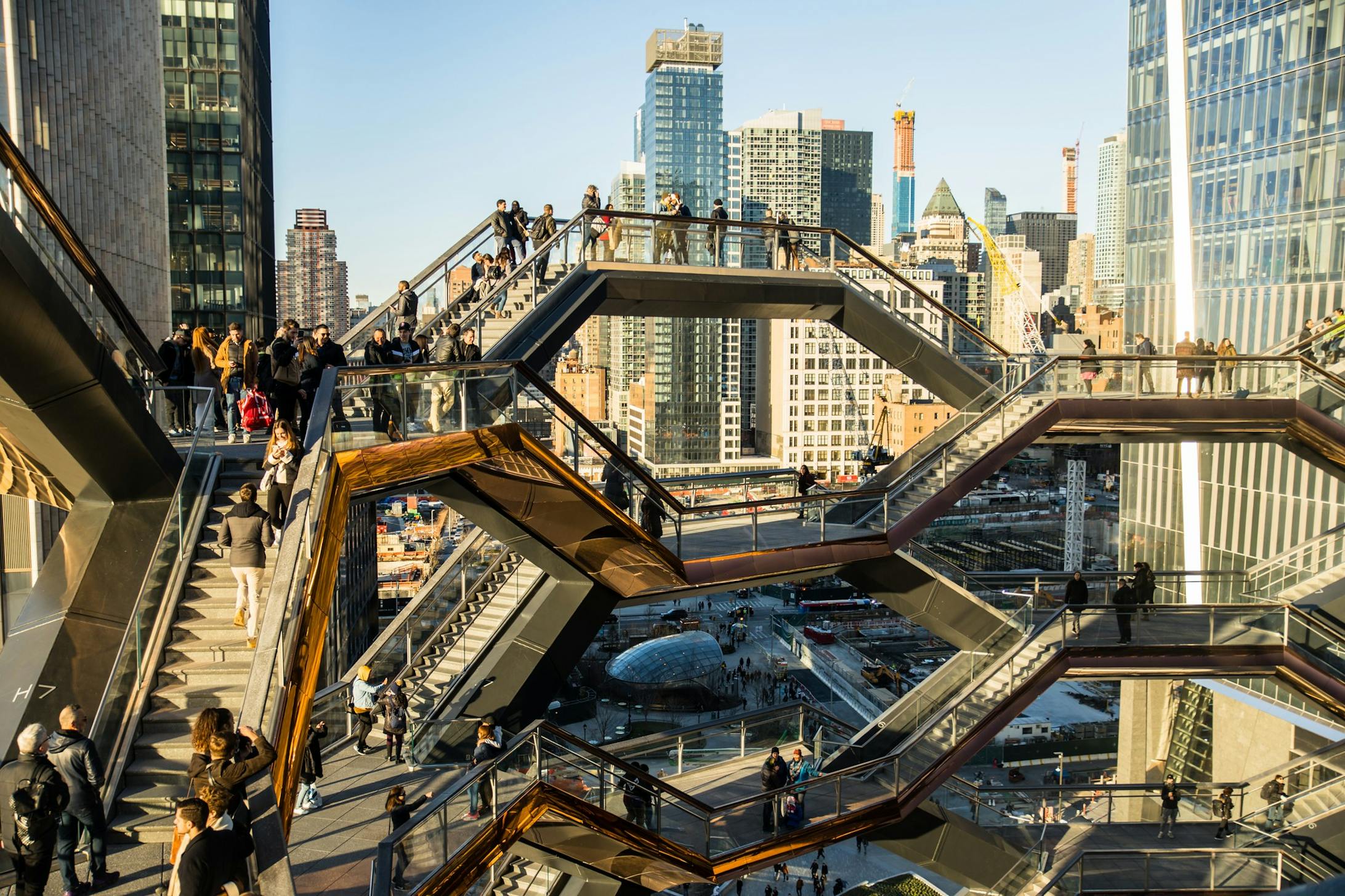 Иметь один или несколько уровней. Хадсон Ярдс Нью-Йорк. Vessel смотровая площадка. Hudson Yards в Нью-Йорке.