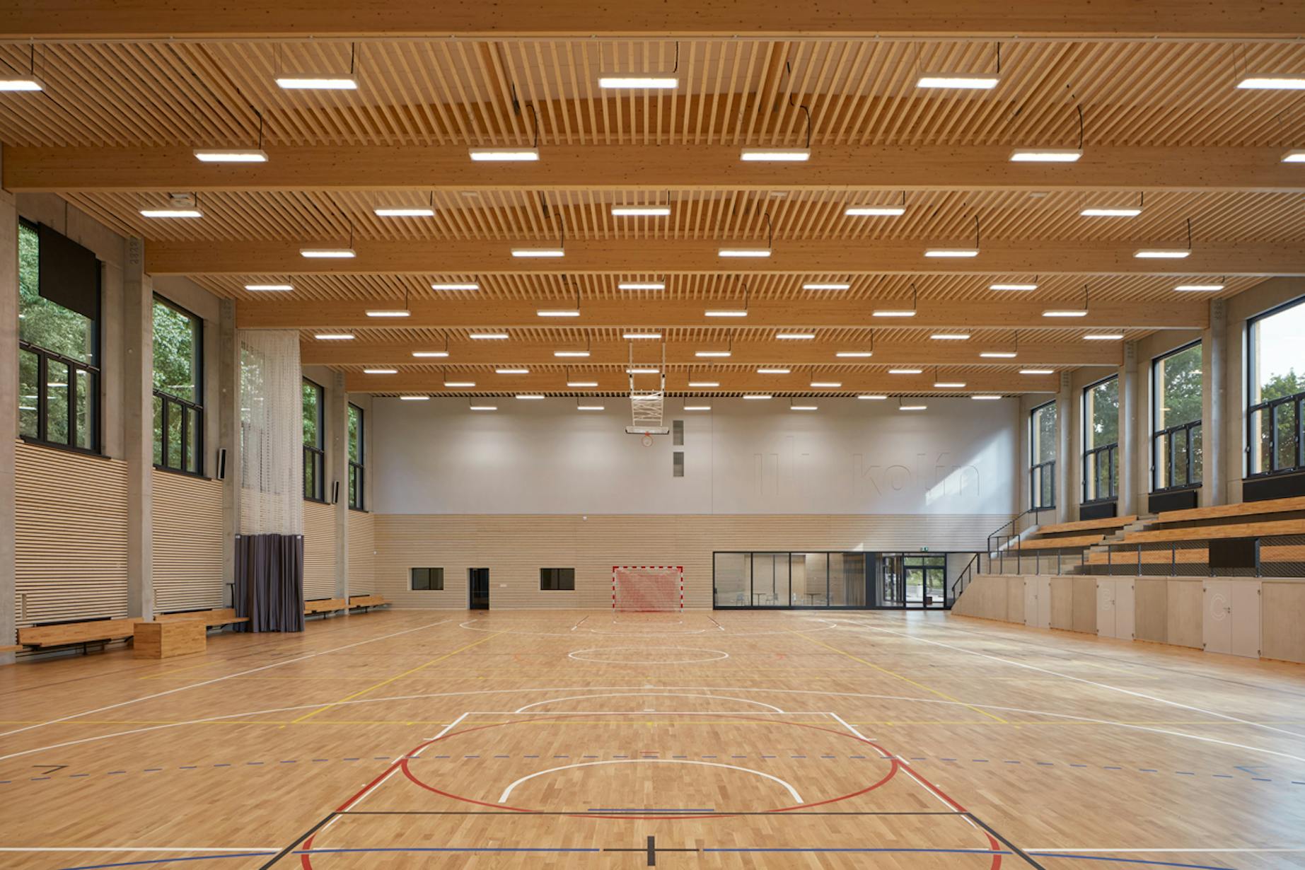 Sports hall. Sport Hall. School Sport Hall Section. Высота потолка в спорт холле.