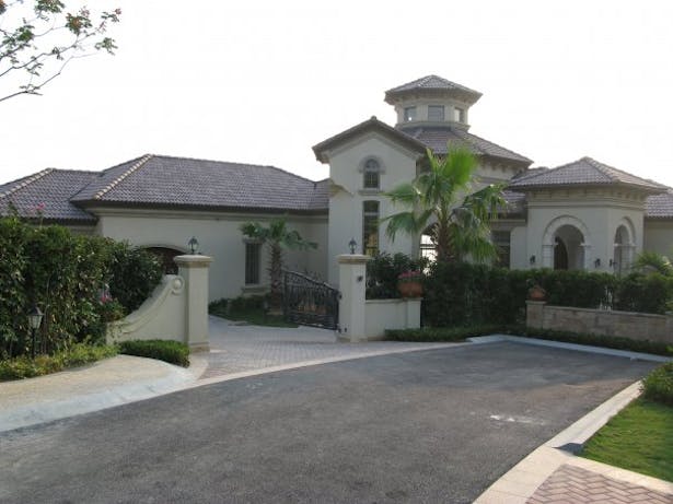 Estate Villa 1 - Entry