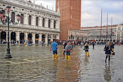 A flooded Piazza San Marco, Venice. Photo: Jean-Pierre Dalbéra/Wikipedia (CC BY 2.0)