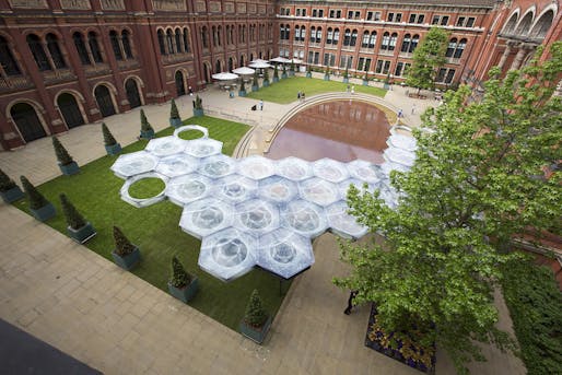 View in the courtyard of the V&A. Rendering courtesy of Victoria and Albert Museum.