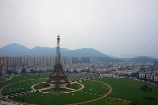 An Eiffel Tower replica in Hangzhou, China. Image: Wikimedia Commons user MNXANL