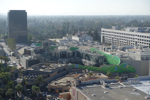 Construction progress of Super Nintendo World Hollywood as of September 2021. Image: Jeremy Thompson/<a href="https://commons.wikimedia.org/wiki/File:Super_Nintendo_World_(Universal_Studios_Hollywood)_construction_1.jpg" target="_blank">Wikimedia Commons</a> (CC BY 2.0)