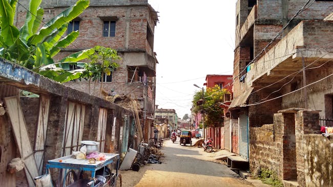 Informal settlement in Cuttack, India. Photograph courtesy of Subhash Chennuri (report co-author).
