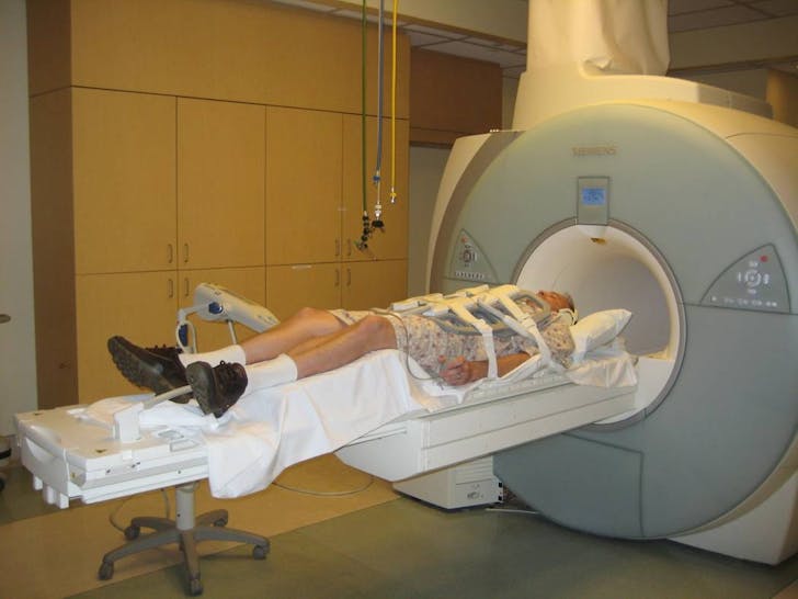 An MRI machine, via galleryhip.com.