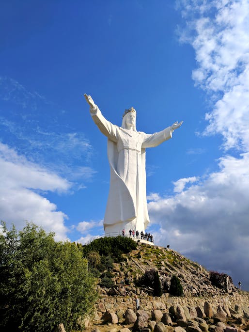 If completed as announced, Mexico's new Cristo de la Paz statue will be more than twice as tall as the currently tallest statue of Jesus, the Christ the King monument in Świebodzin, Poland (pictured here). Image via Wikipedia.