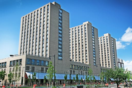 Warren Towers on the campus of Boston University. Image courtesy Wikimedia Commons user Brian Chang-Yun Hsu