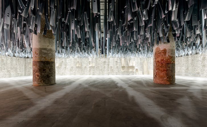 Opening room at the Corderie dell'Arsenale. Photo by Andrea Avezzù, courtesy of La Biennale di Venezia.