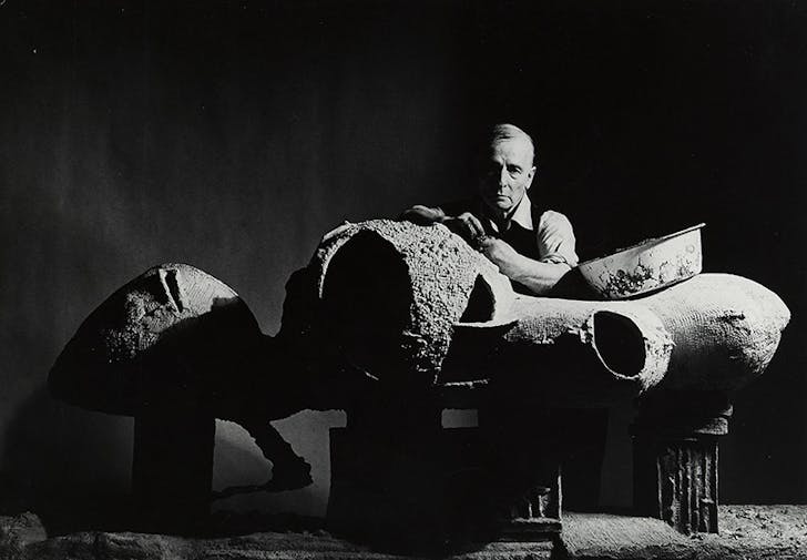 Frederick Kiesler with a model for an 'Endless House,' New York 1959