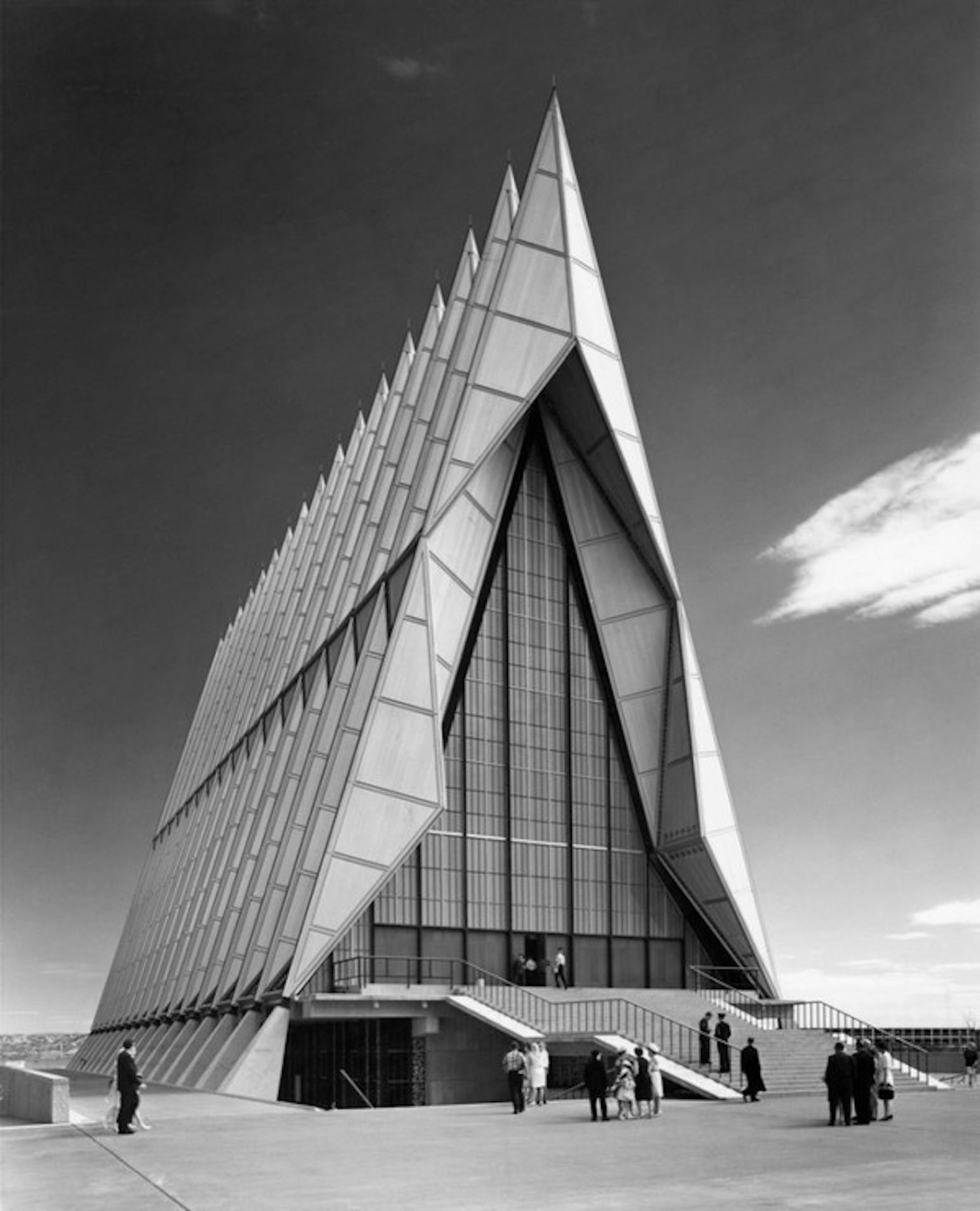 Архитектурная фотобаза photobuildings. Кадетская часовня Академии ВВС США Колорадо. Skidmore, owings & Merrill. Som Архитекторы. Калатрава часовня.