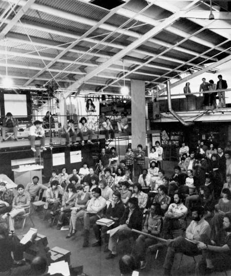 An early SCI-Arc class in the school's 'main space' at 1800 Berkeley St. Image via offramp-la.com.