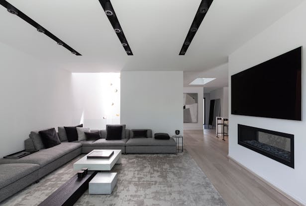 Atelier RZLBD / Stacked House / living area