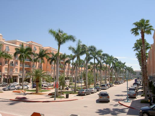 Boca Raton's Mizner Park, near the future site of the new Center for Arts & Innovation. Image: Elfguy via Wikimedia Commons (Public Domain)