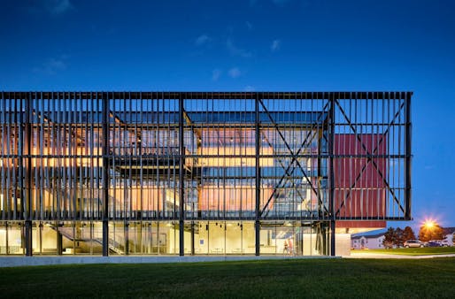Academic Excellence Center Southeast Community College by Multistudio and BVH Architecture. Photo: Michael Robinson and William Hess | <a href="https://www.facebook.com/photo/?fbid=5222161444479202&set=pb.100063580303110.-2207520000.">Courtesy of MultiStudio</a>.