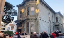 Watch a timelapse of the 140-year-old Victorian home moving through the streets of San Francisco