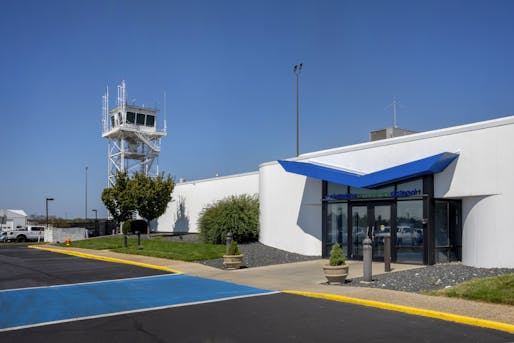 Photo of the current Columbus Municipal Airport Tower. Image by Hadley Fruits for Landmark Columbus Foundation.