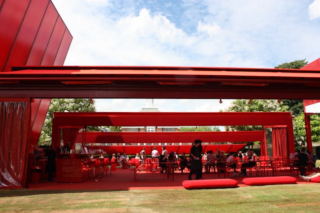 The 2010 Serpentine Pavilion by Jean Nouvel. Photo Source: Wikimedia Commons