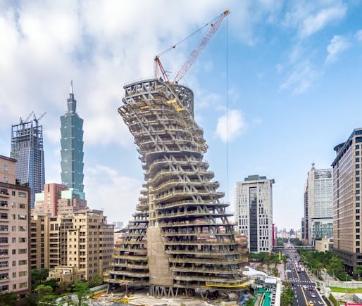Construction of Agora Garden Tower in Taipei (courtesy of Vincent Callebaut Architectures, via taiwannews.com).