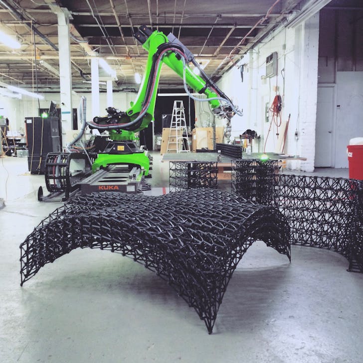 KUKA robot used for large-scale 3D printing. Image courtesy of Branch Technology.