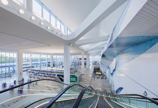 Interior view of LaGuardia Airport's new Terminal B, designed by HOK and WSP. Image courtesy of LaGuardia Gateway Partners.