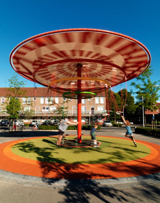 Ecosistema Urbano's Energy Carousel in Dordrecht, The Netherlands. Image © Ecosistema Urbano 