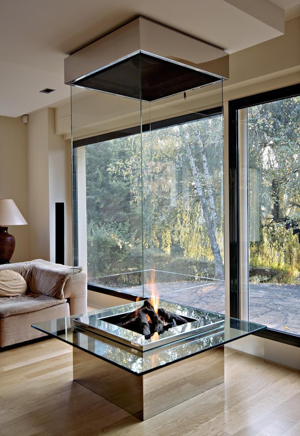 Bloch Design glass fireplace 2