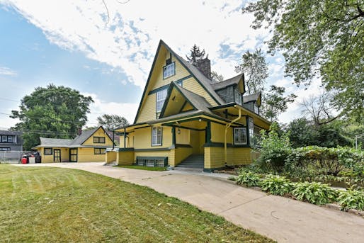 Foster House and Stable. Image via Redfin.com.