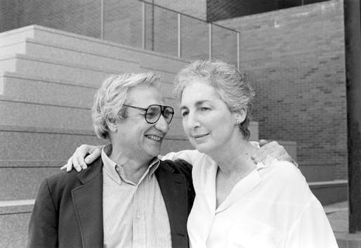 Mildred Friedman and Frank Gehry in 1986. Image: Walker Art Center Archives; via nytimes.com