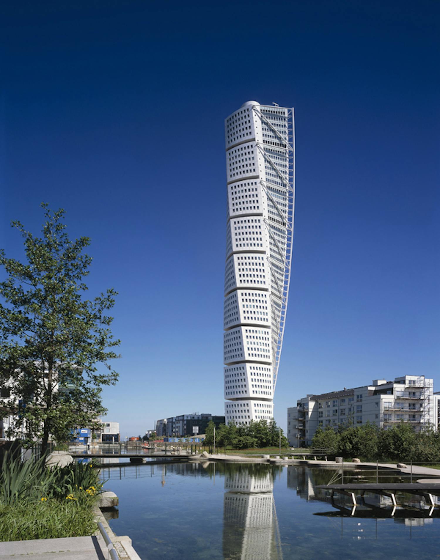 Santiago Calatrava S Turning Torso In Malmo To Receive Ctbuh 10 Year Award