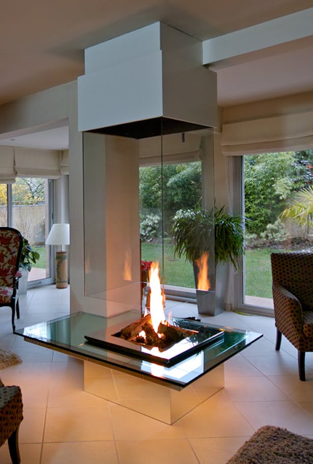 Bloch Design fireplace 1