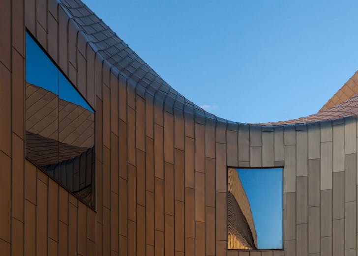 Glasgow Transport Museum by Zaha Hadid Architects 