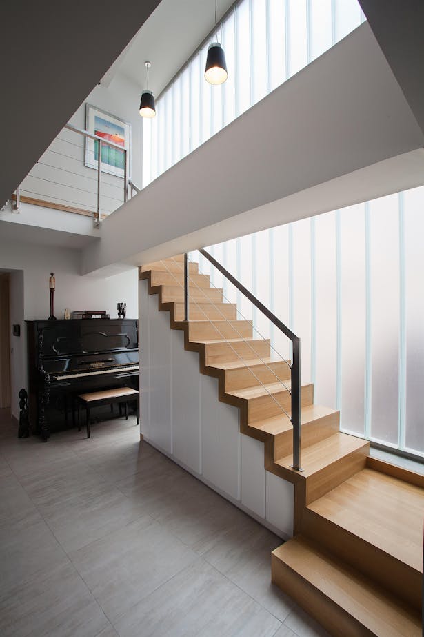 Duplex apartment stairhall detail