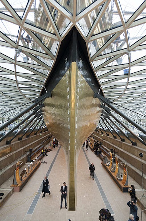  bow of the restored Cutty Sark photo by Nils Jorgensen_Rex Features