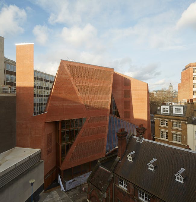 London School of Economics - Saw Swee Hock Student Centre by O’Donnell + Tuomey Architects. Photo © Dennis Gilbert