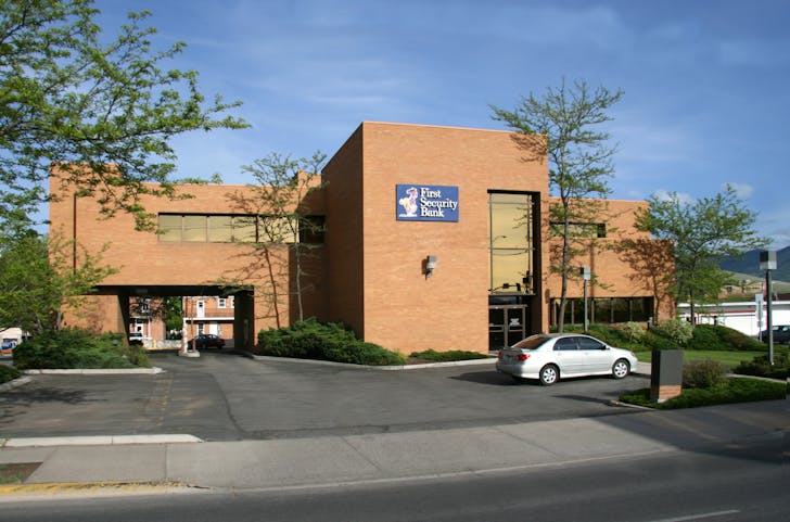 A typical corner-positioned branch bank, with easy drive through access and fort-like appearance. Image: bigskybank.com 