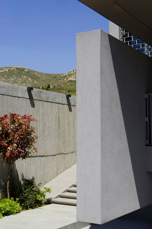 diopter residence, athens, greece . architect : pnd - panos nikolaidis . facade .
