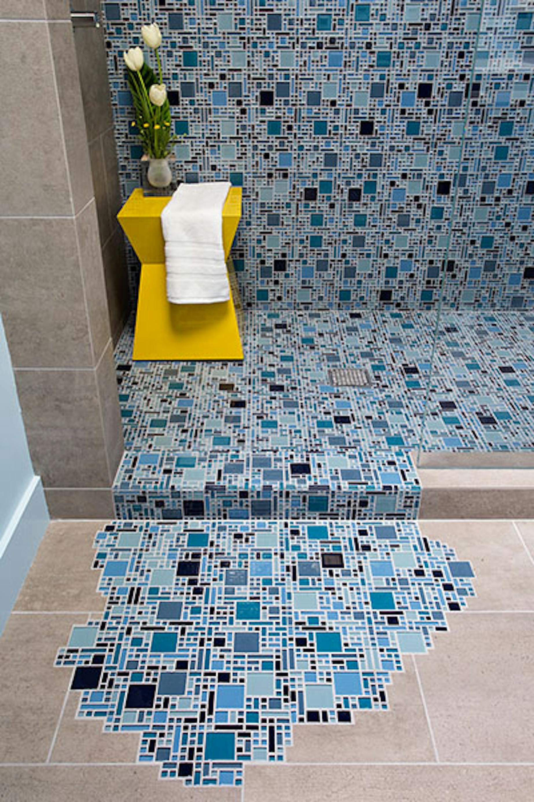 Мозаика для ванной plitka mosaica ru. Мозаика для ванной. Мозаика в ванной комнате. Напольная мозаика для ванной. Мозаичная плитка для ванной.