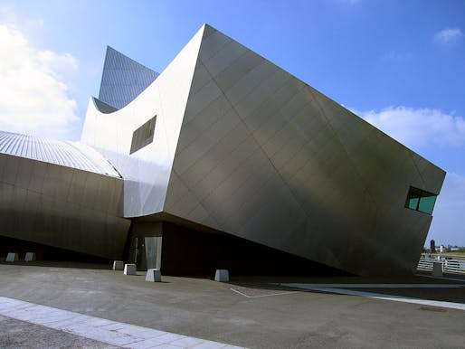 The Imperial War Museum North designed by Daniel Libeskind. Credit: Wikipedia